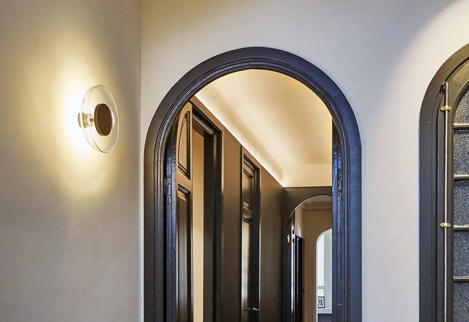 Aura Wall Light