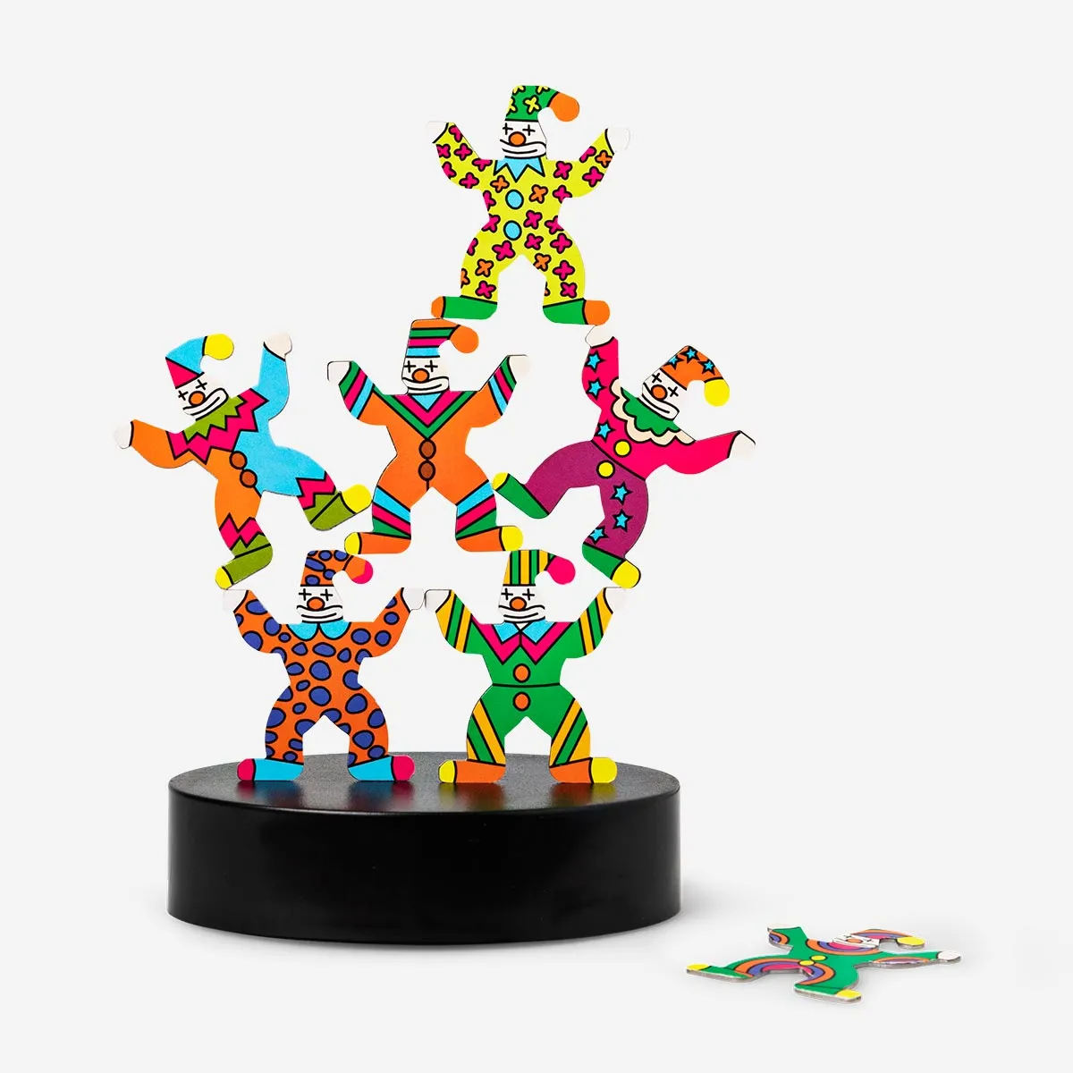 Balancing clowns