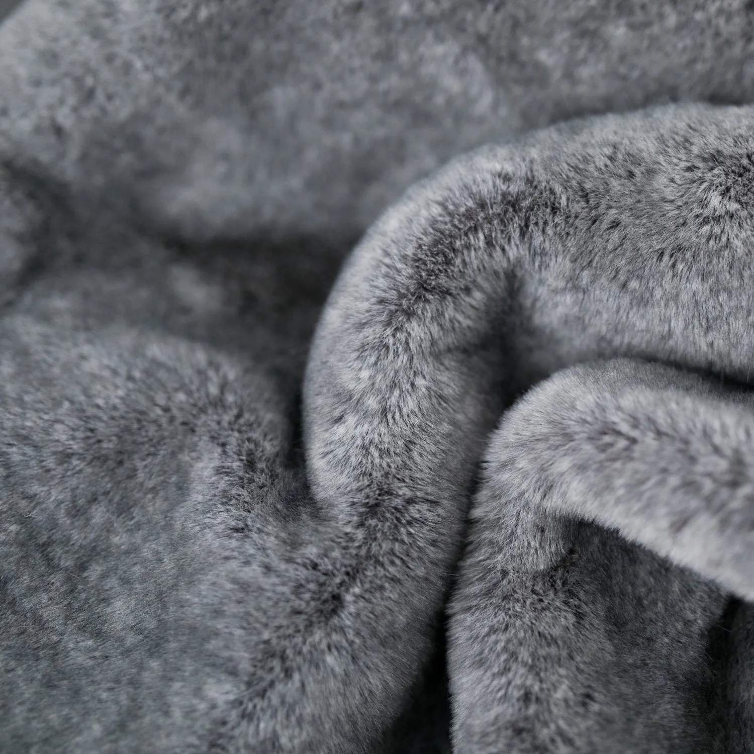 GRAND FAUX FUR RECEIVING BLANKETS