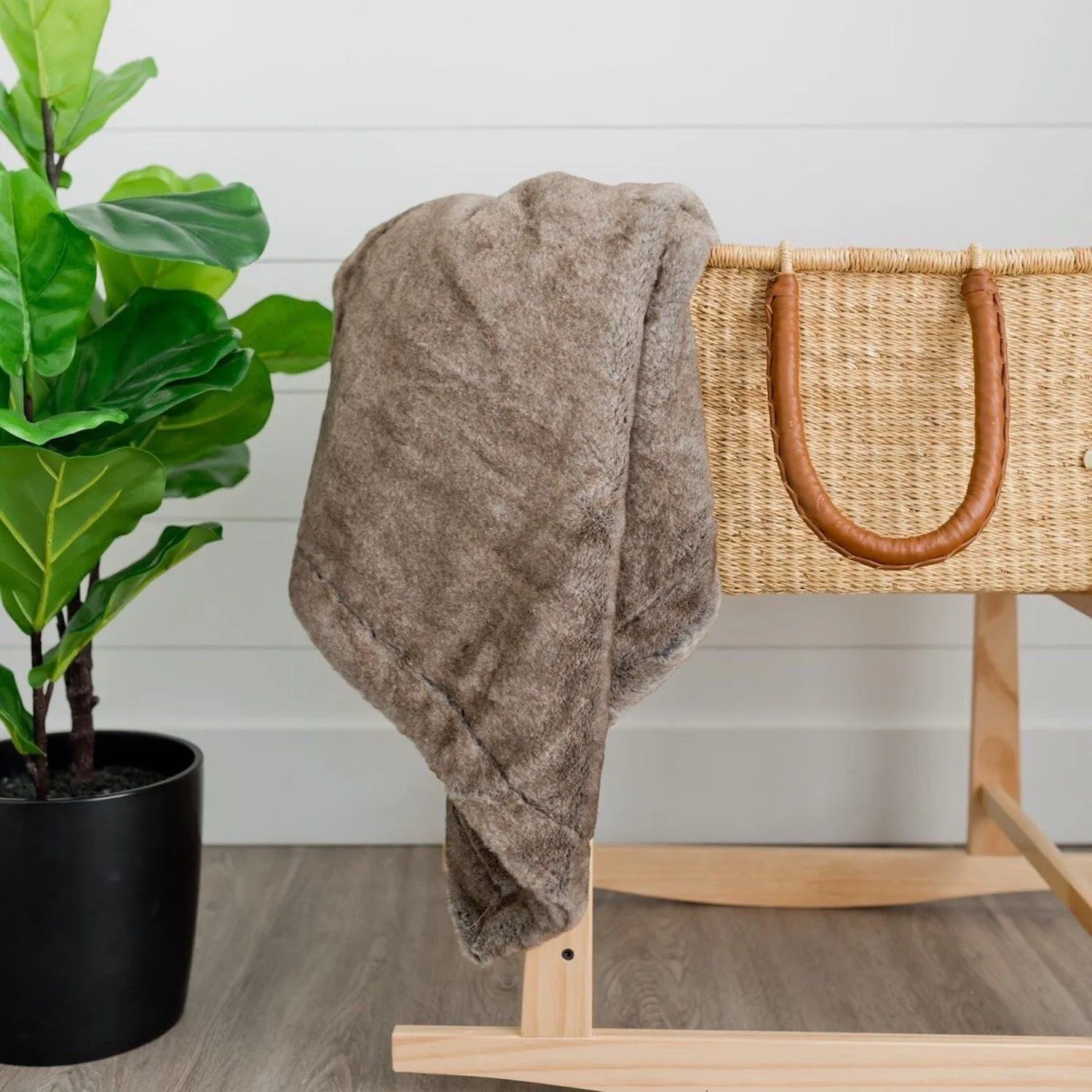 GRAND FAUX FUR RECEIVING BLANKETS
