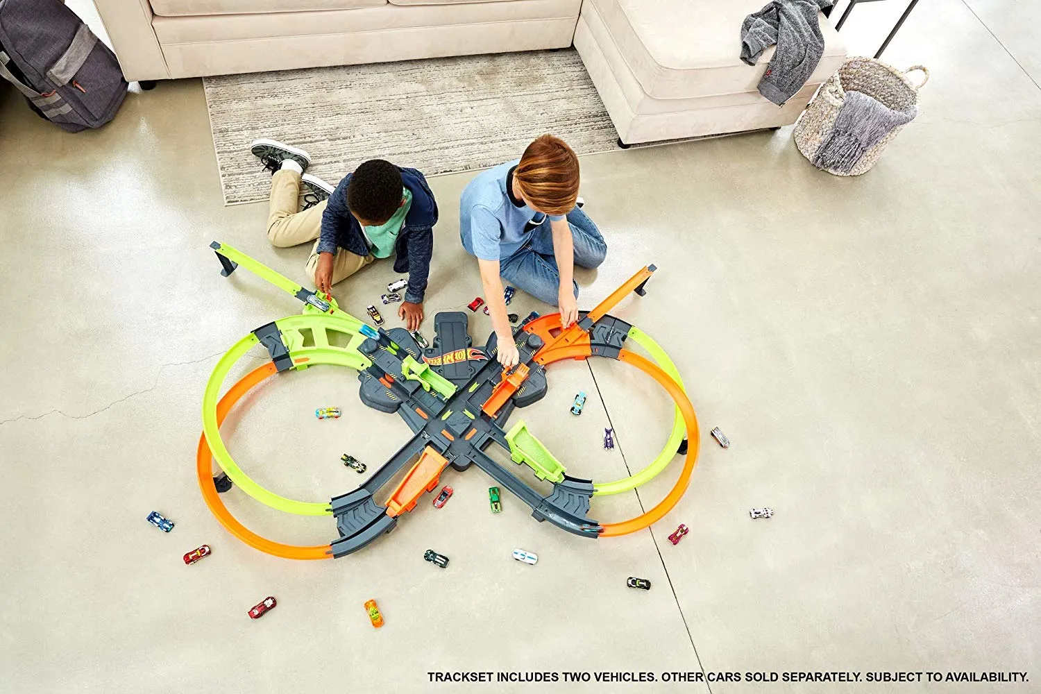 Hot Wheels Colossal Crash Track Set