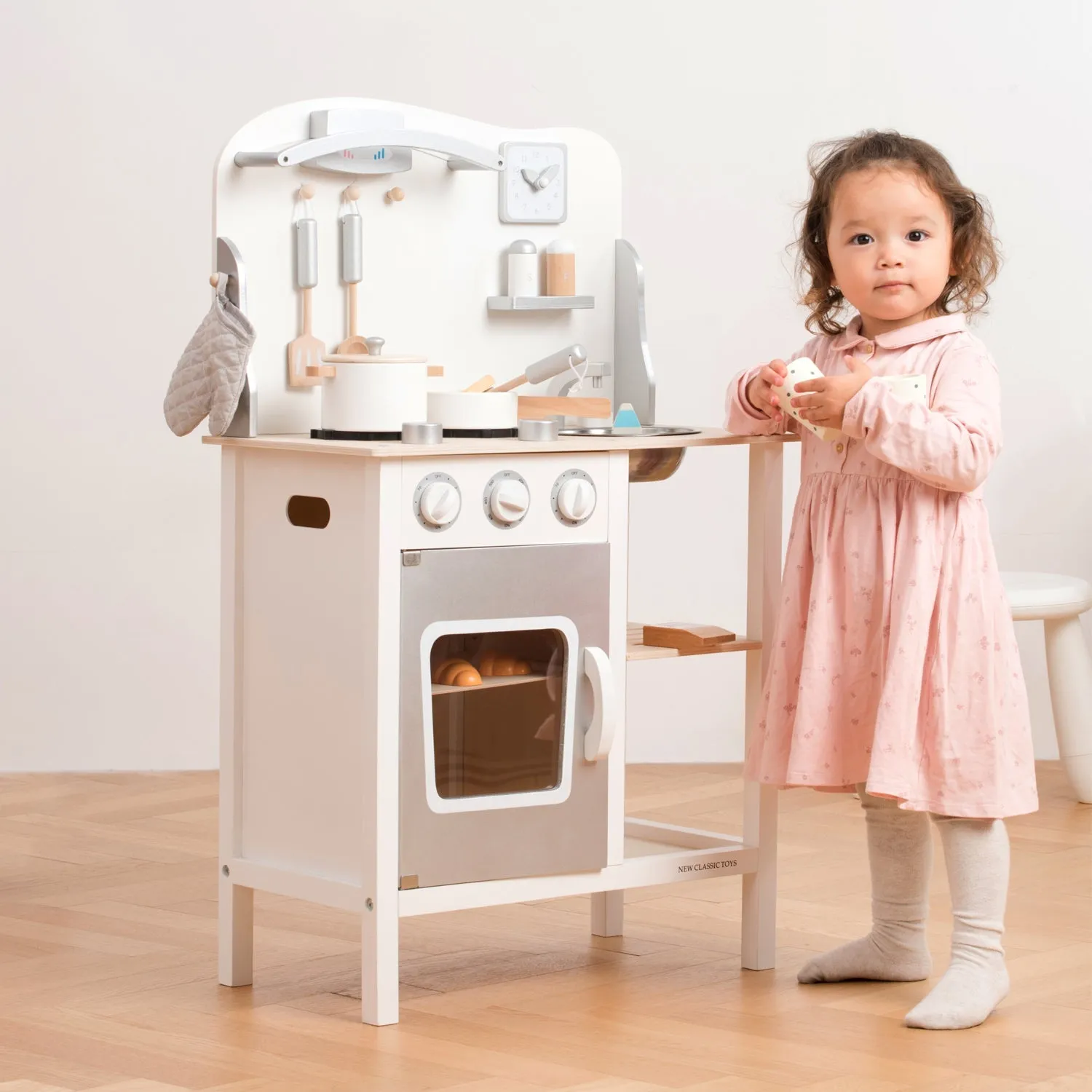 Kitchenette - Bon Appetit