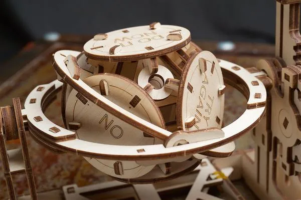 UGears® STEM Lab Random Generator